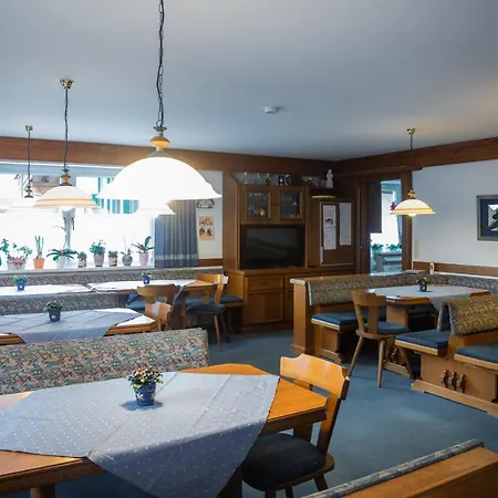 Millinger Pensión 3*